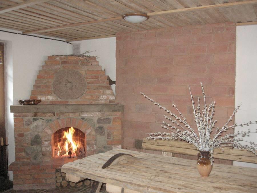 Hotel Viesu Nams Pupoli à Dundaga Extérieur photo